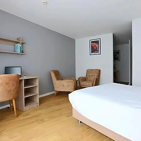 Hotel Kosy - La Maison Des Chercheurs